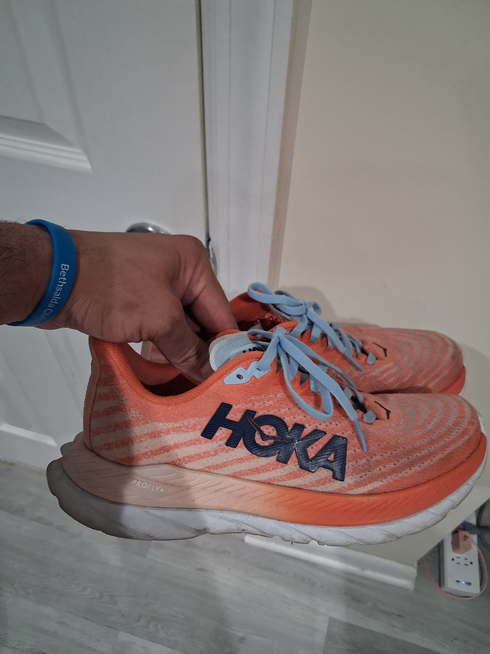 HOKA Mach 5 running shoes in Camellia/Peach Parfait(womens)